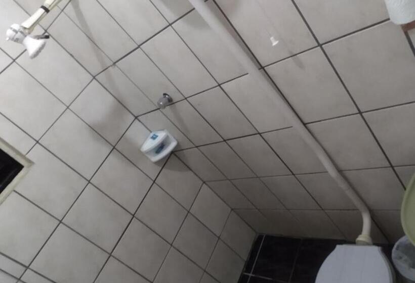 ユースホステル Pousada Tupi