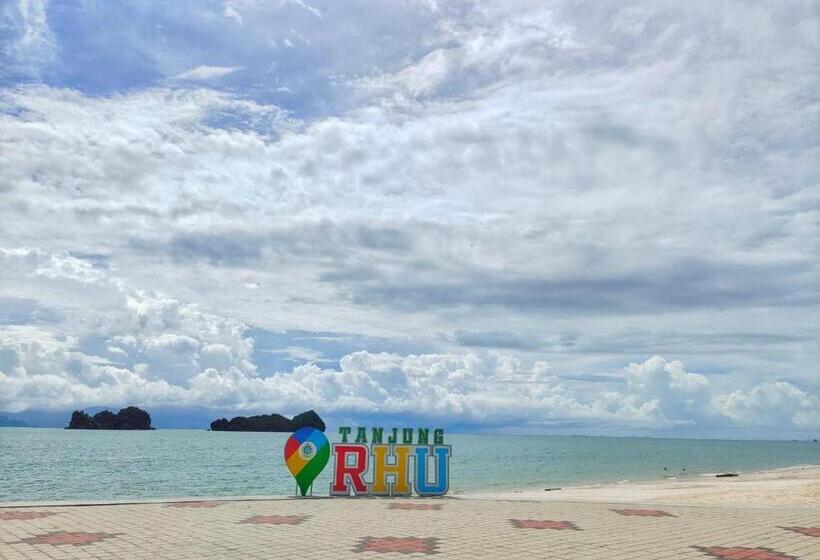 הוסטל Rhu Dormitory