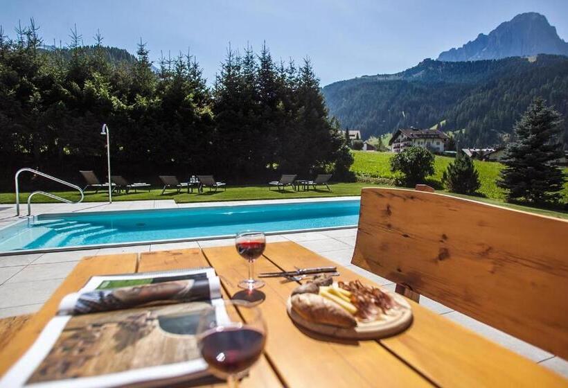 住宿加早餐 Garni Petra