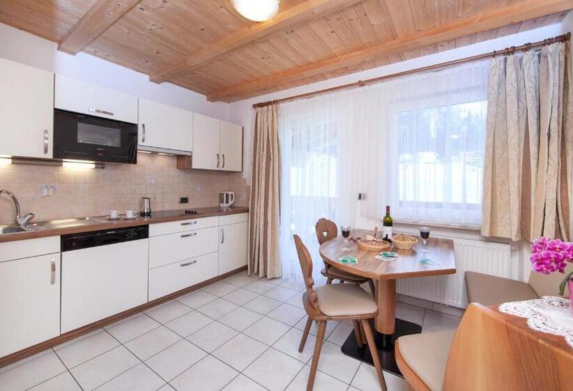 住宿加早餐  Garni Petra