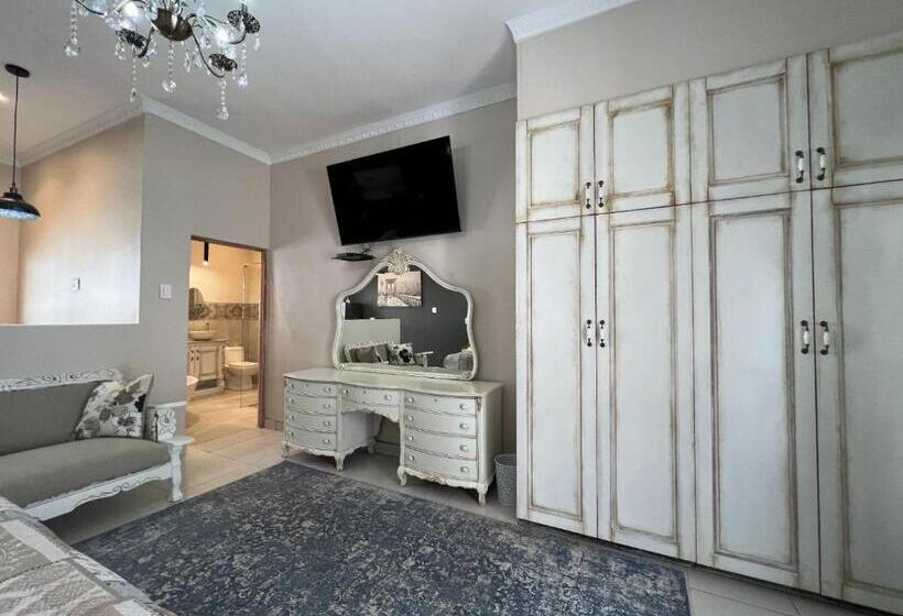 Bed and Breakfast The Lux Guesthouse