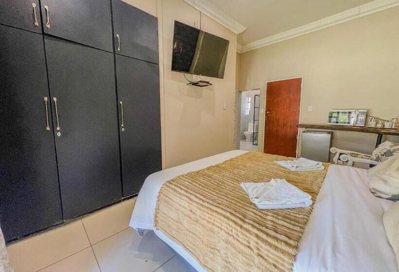 Bed and Breakfast The Lux Guesthouse