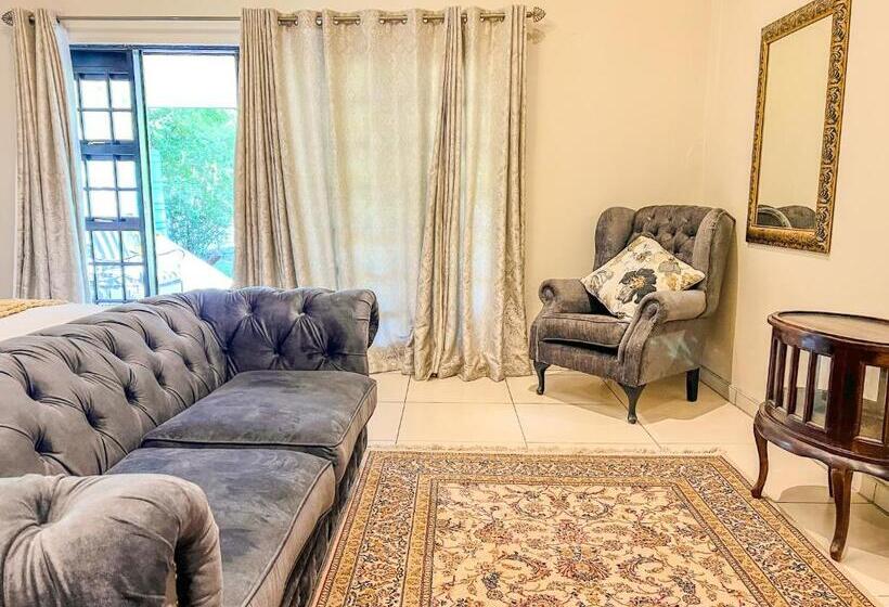 Bed and Breakfast The Lux Guesthouse