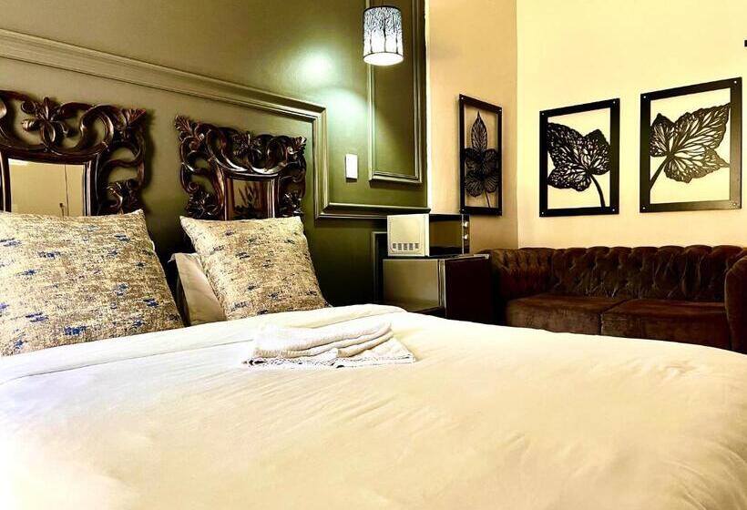 Bed and Breakfast The Lux Guesthouse