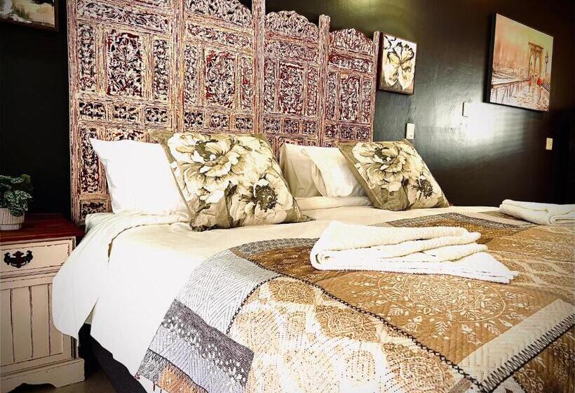 Bed and Breakfast The Lux Guesthouse