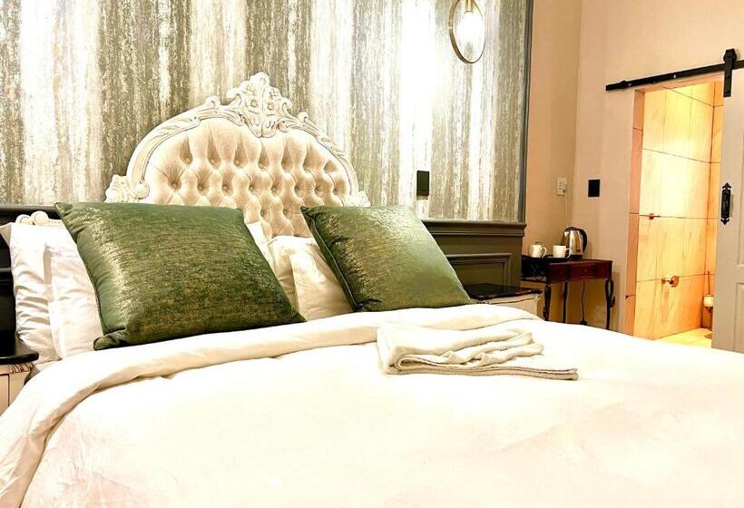 Bed and Breakfast The Lux Guesthouse