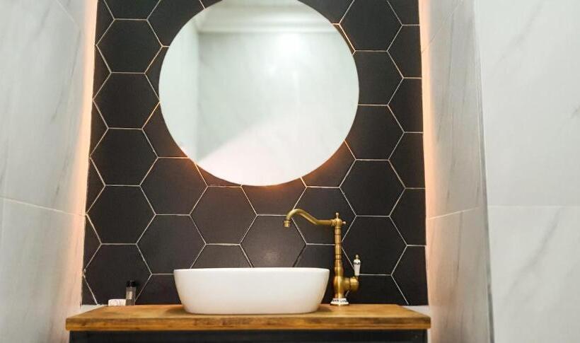 Bed and Breakfast The Lux Guesthouse