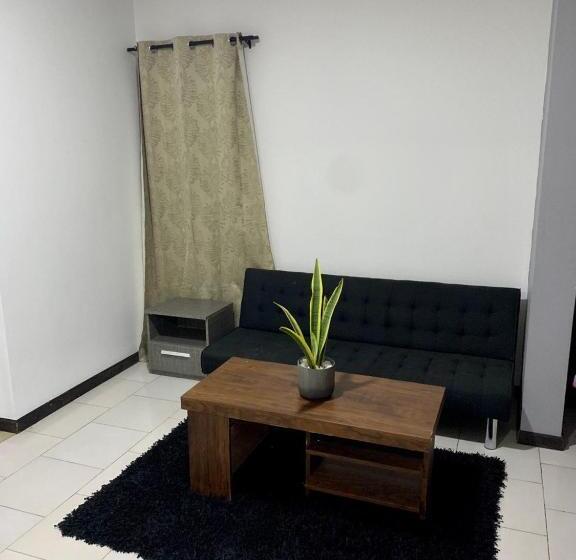 مبيت وإفطار Van Der Salle   Daisy S Garden