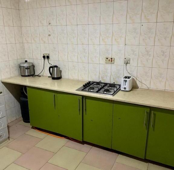 مبيت وإفطار Van Der Salle   Daisy S Garden