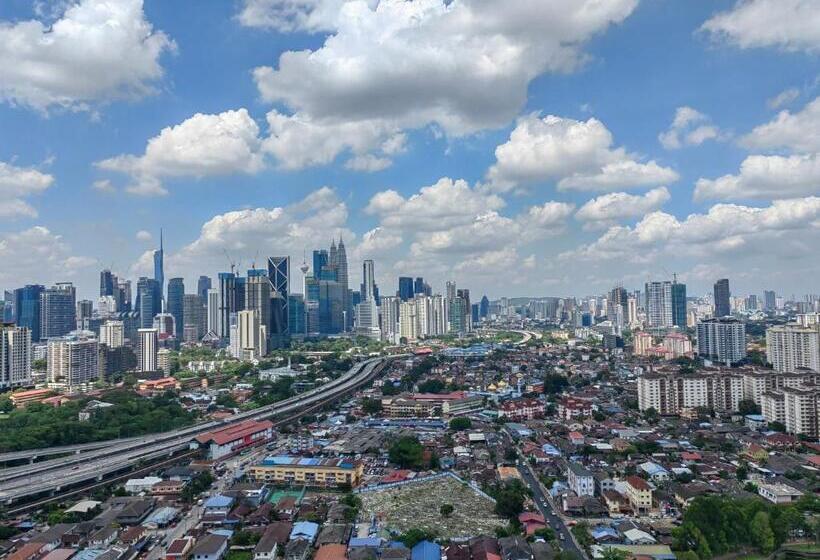 Datum Jelatek Sky Residence Klcc Skyring Linked To Lrt And Mall