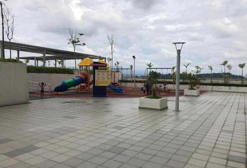 Evo Soho Studio Suites Bangi By Molek Homestay  Pool Or City View