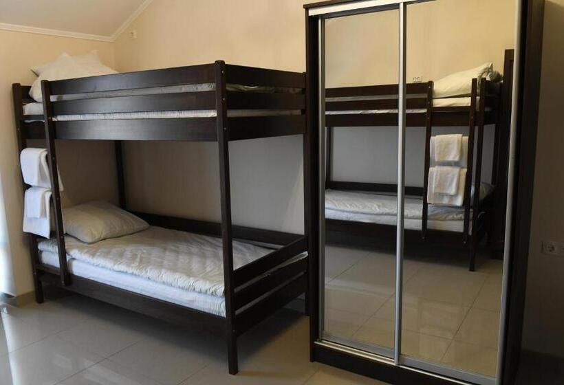 Hotel ситий ковбой