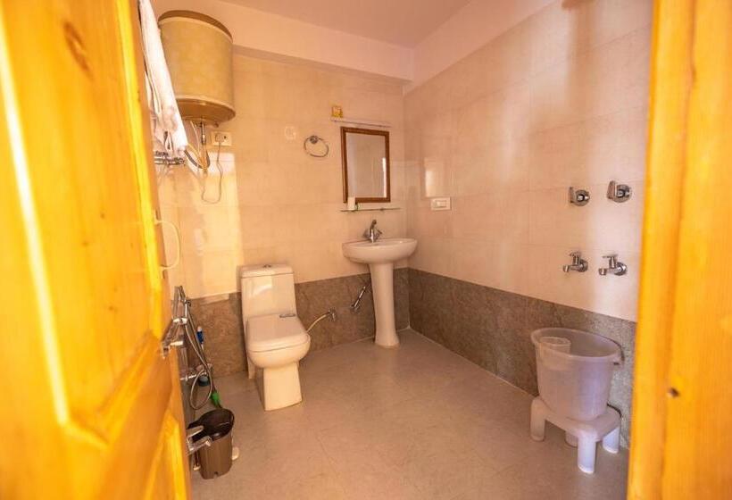 Отель Adventure Valley