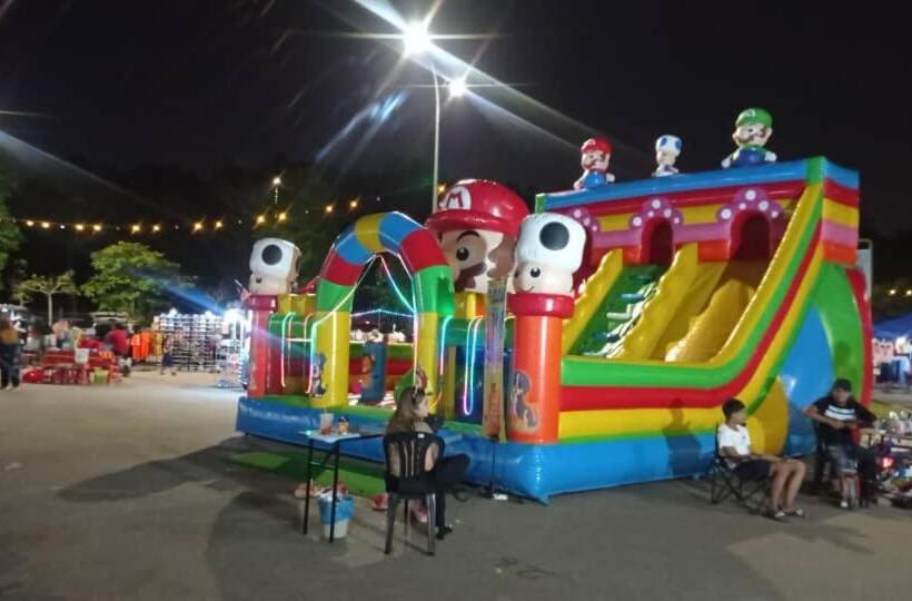 Отель Ariana 5 Minutes Bukit Indah 15 Minutes Legoland 20 Minutes Utm