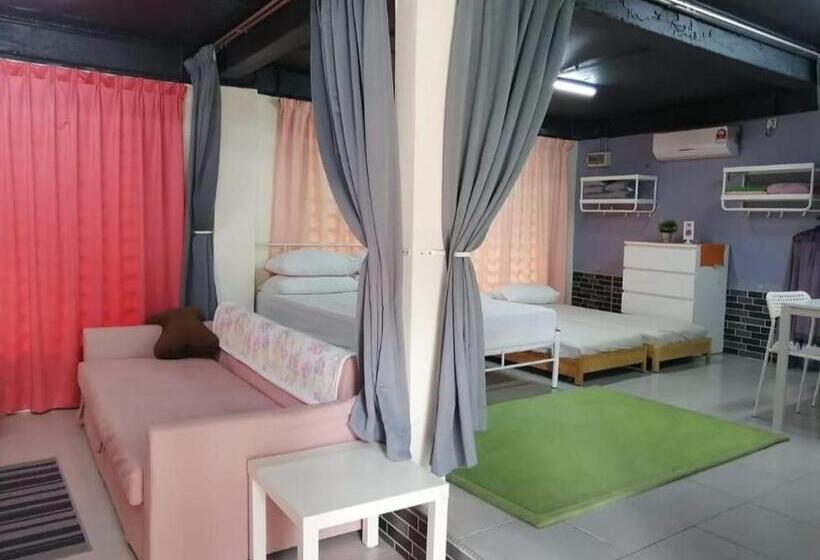 Отель Chalet Moris D  Rumah Bonda River View