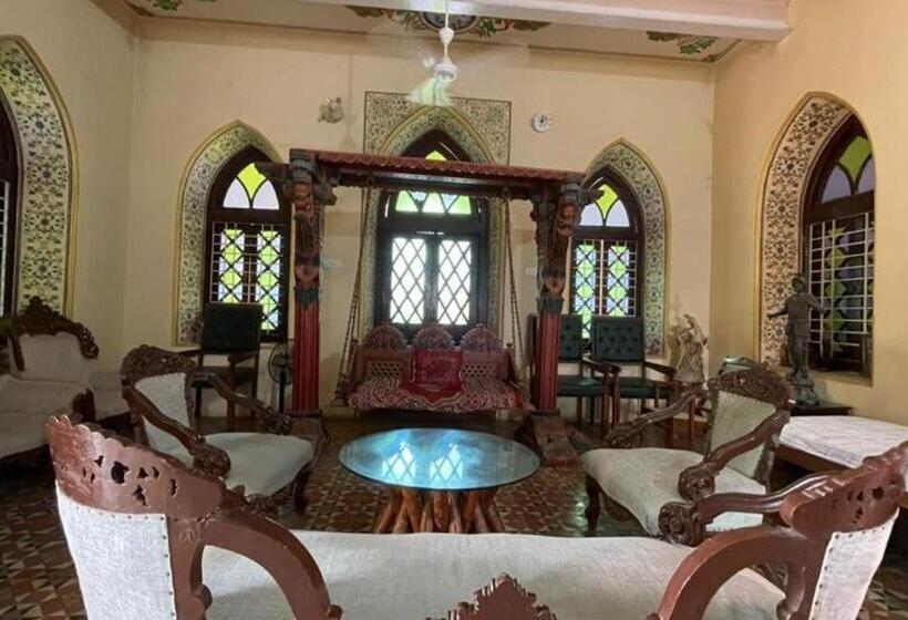 בית מלון כפרי Chhatra Vilas Palace