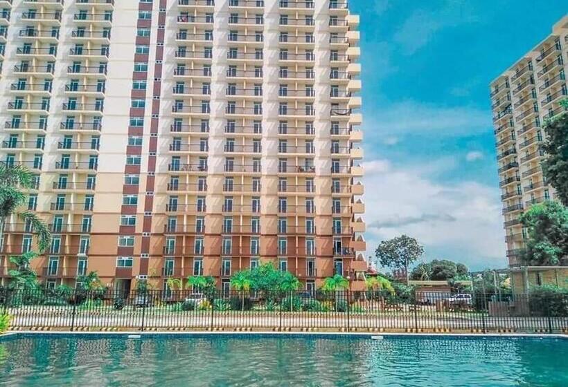 هتل کپسول Miestee S Place