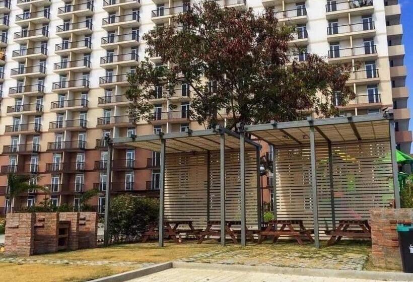 هتل کپسول Miestee S Place