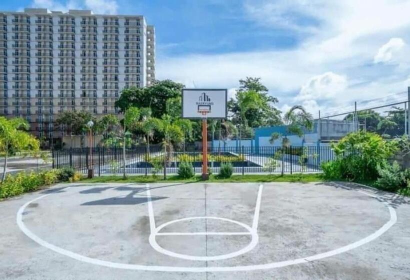 هتل کپسول Miestee S Place