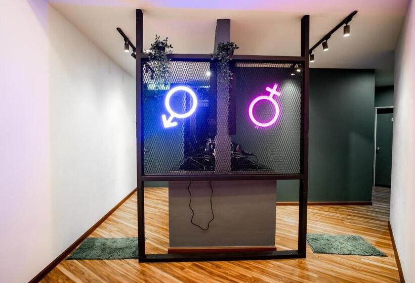 فنادق الكبسولة Norvinton