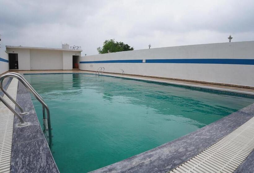 فندق Farm Green View Resort