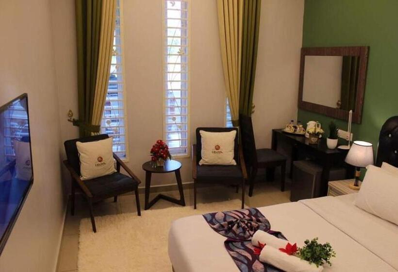 בית מלון כפרי Ghazrins Desaru