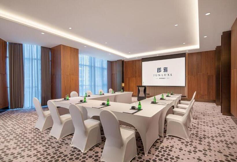 ホテル Junluxe Guangzhou Baiyun Oversea Buyers Registration Counter And Free Shuttle Bus During Canton Fa