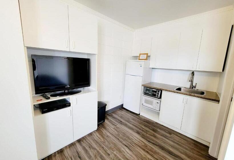 Отель Hébergement Du Plateau