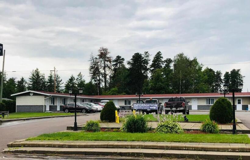 Отель Hébergement Du Plateau