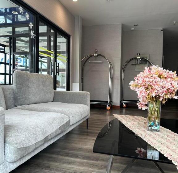 فندق Kekehyu Business