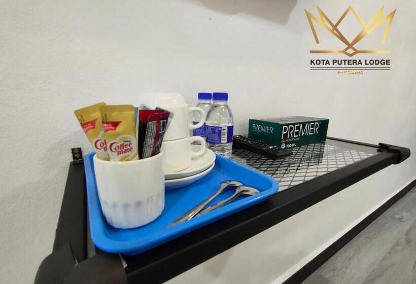酒店 Kota Putera Lodge