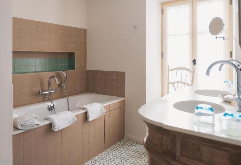 Отель L Esquisse Barbizon Teritoria