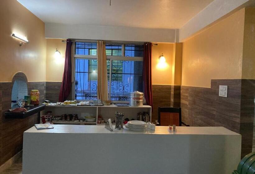 ホテル Miknaon Inn