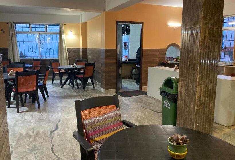 ホテル Miknaon Inn