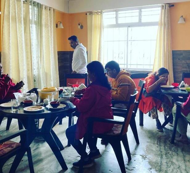 ホテル Miknaon Inn