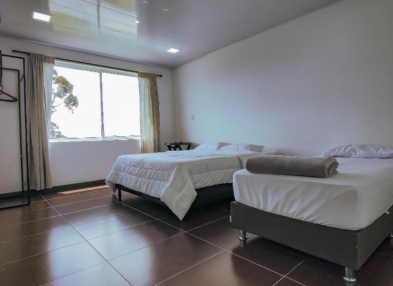 Отель Ocaso Marinilla