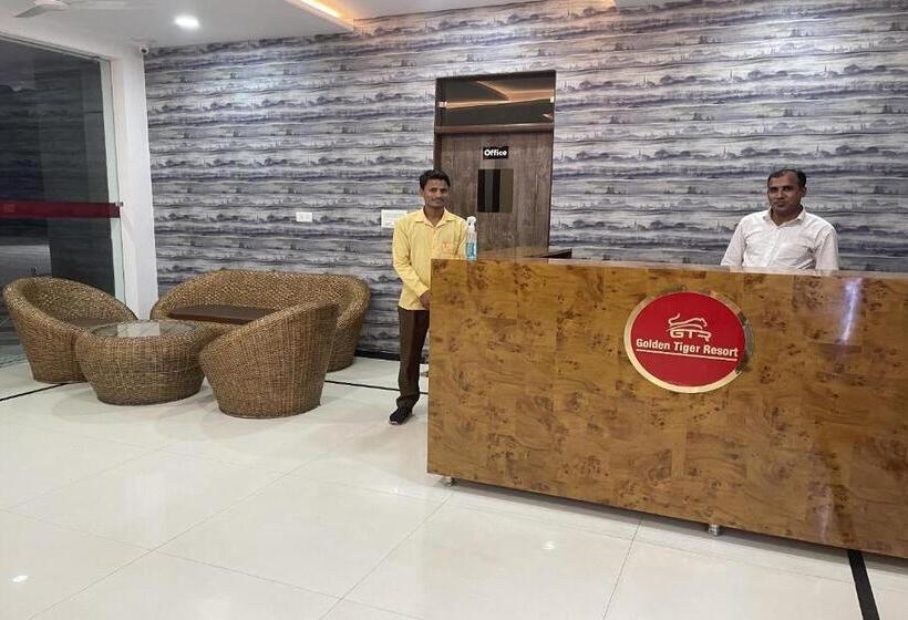 فندق Oyo Golden Tiger Resort