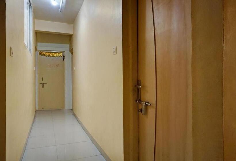 בית מלון כפרי Oyo Sharanbasweshwar Executive Lodge