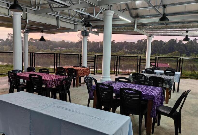Отель Resort D Rumah Bonda River View Kuala Kangsar