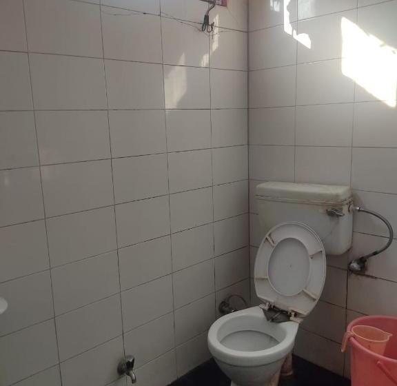 ホテル Shubam Banquet & Restaurant By Wb Inn