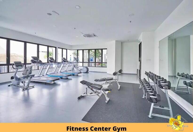 ホテル Sinar Rasa Homestay At I Soho, I City