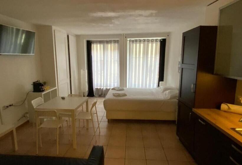 ホテル Superbe Duplex Vue Château Et Lac