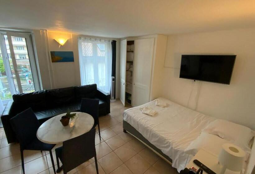 ホテル Superbe Duplex Vue Château Et Lac