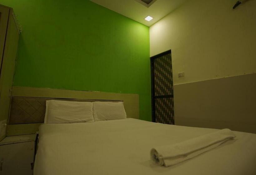 酒店 The Novelty By Wb Inn