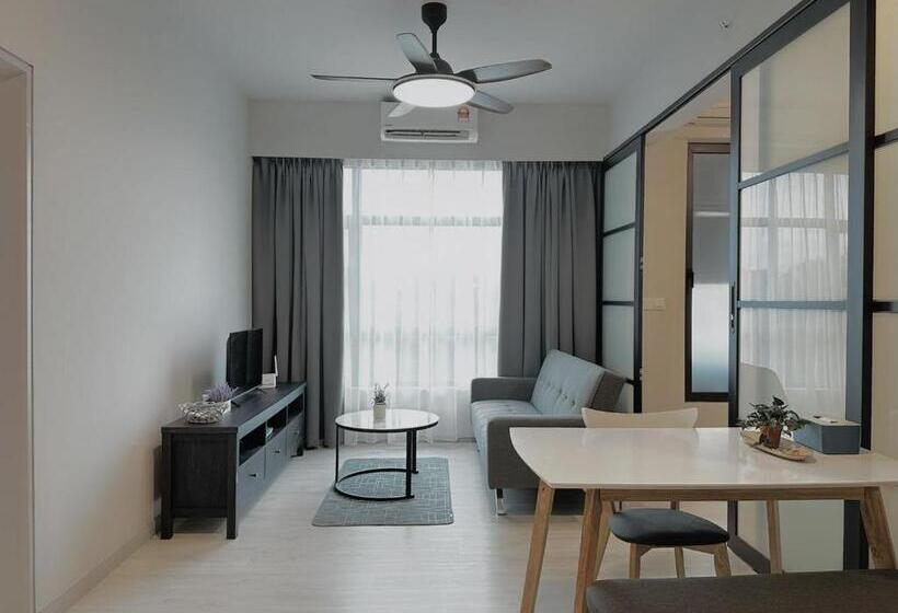 Jesselton Quay By The Vacation Stay