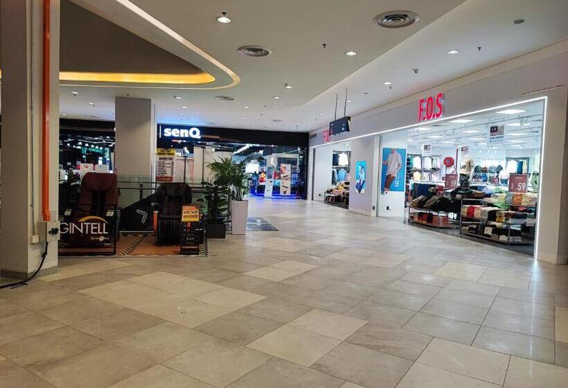 Kuala Lumpur Datum Jelatek   Klcc View   Infont Lrt And 5 Minutes To Klcc  Near By Gleneagles