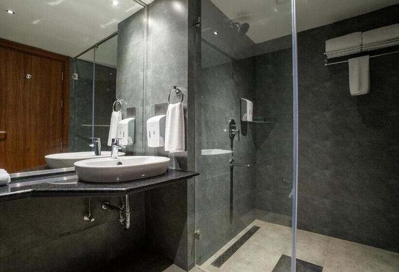 Lilac Hotel Guruvayur