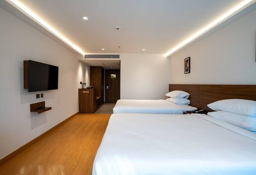 Lilac Hotel Guruvayur