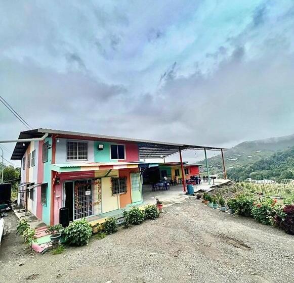 Mak Homstay Upstairs