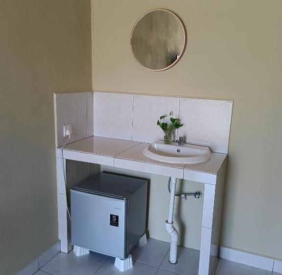 모텔 Alza Budgetstay